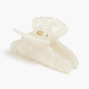 J Crew white scalloped claw clip CLAW HAIR CLIP NWT